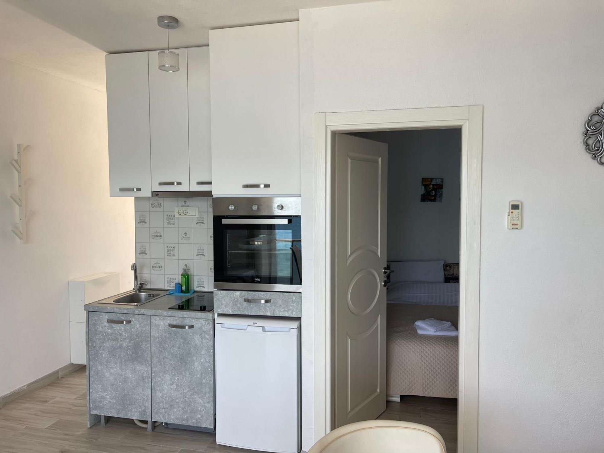 Apartmani Mia Tivat Dış mekan fotoğraf