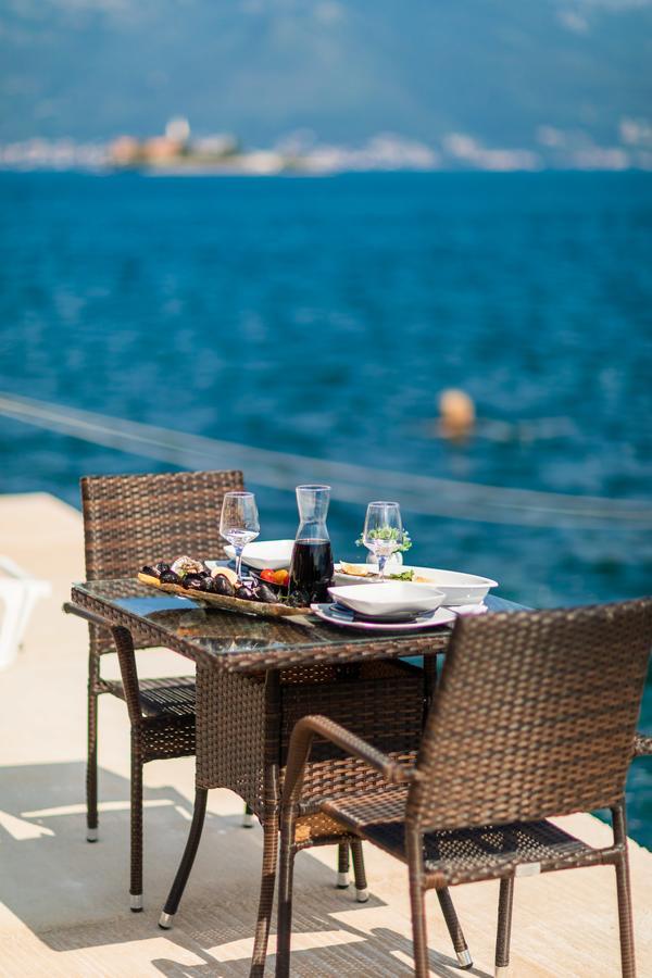 Apartmani Mia Tivat Dış mekan fotoğraf
