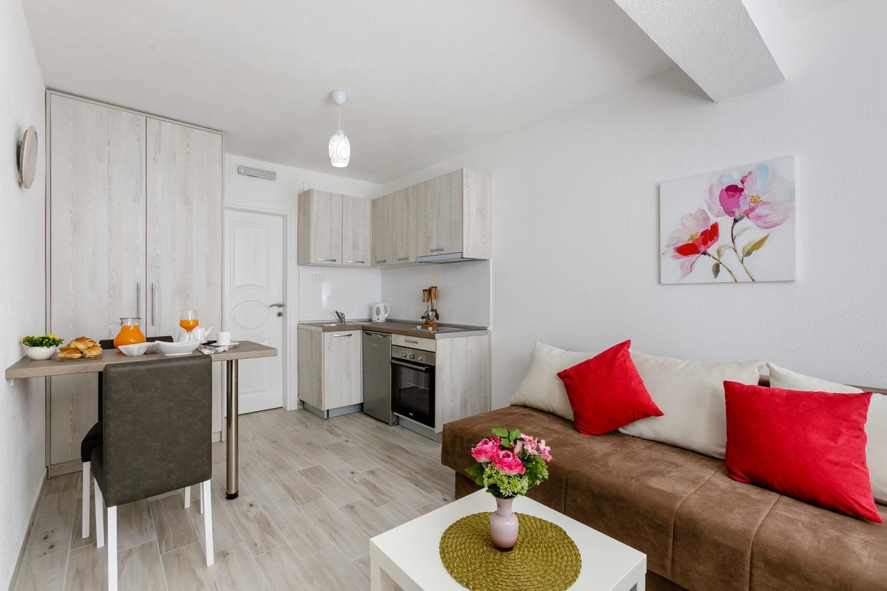 Apartmani Mia Tivat Dış mekan fotoğraf