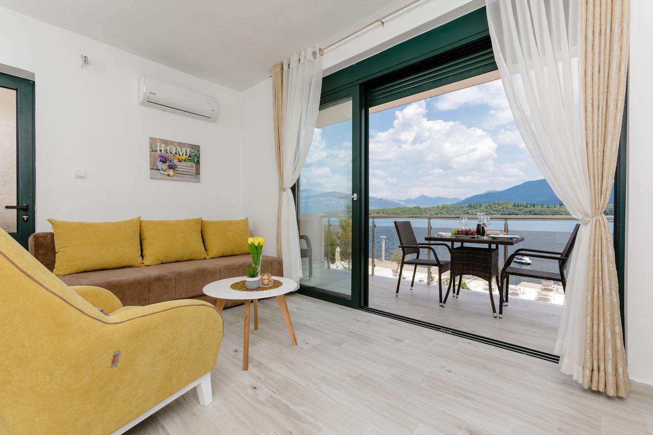 Apartmani Mia Tivat Dış mekan fotoğraf