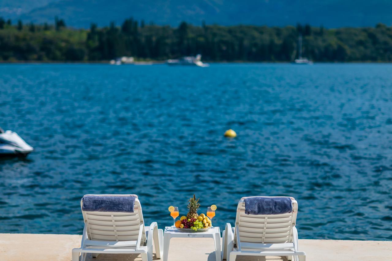 Apartmani Mia Tivat Dış mekan fotoğraf
