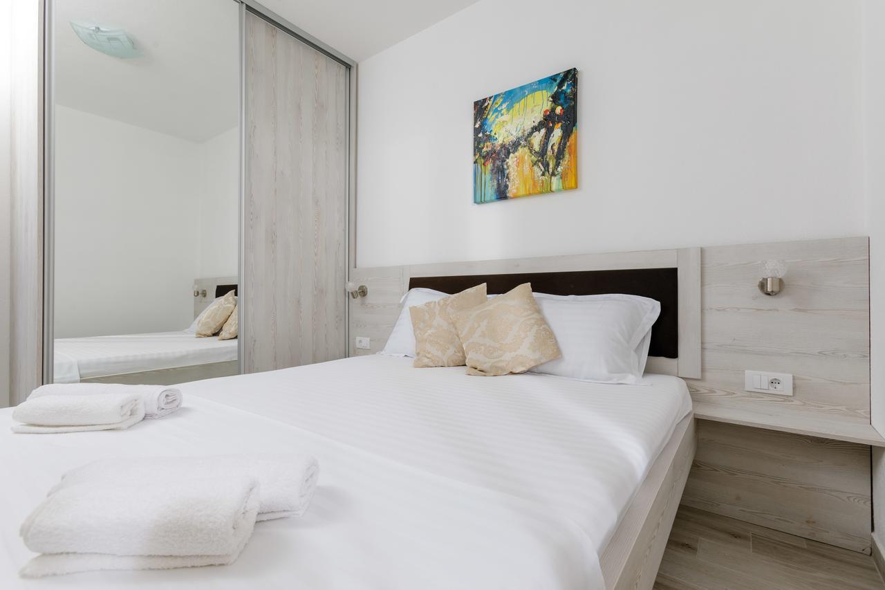 Apartmani Mia Tivat Dış mekan fotoğraf